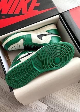 Nike air jordan retro 1 green-white кросівки