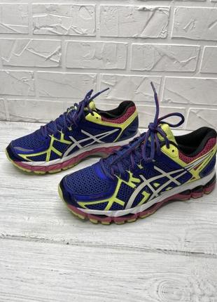 Женские беговые кроссовки asics