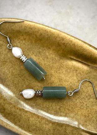 Асиметричні сережки з річковими перлами та зеленим авантюрином