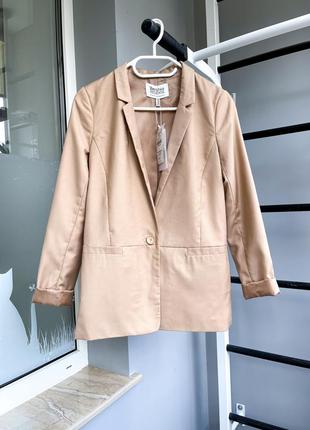 Піджак бежевий bershka