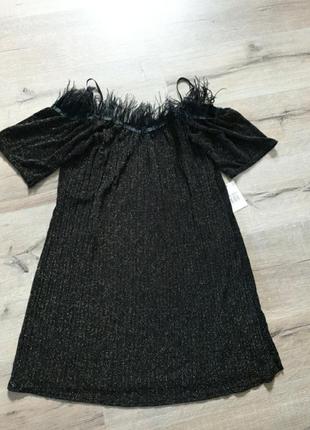 Маленька чорна сукня з пір'ям розмір м
