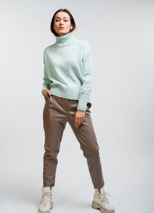 Бавовняний светр м'ятного кольору.2 фото