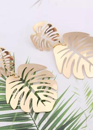 Сережки трендові