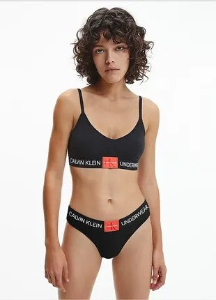 Трусики calvin klein
