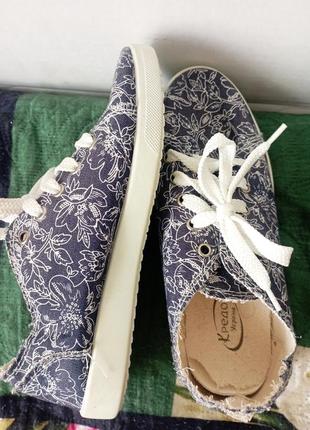 Кросівки,кеди дитячі,нові,35р