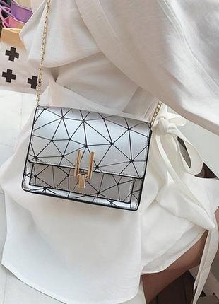 Модная женская мини сумочка клатч на цепочке серебристый5 фото