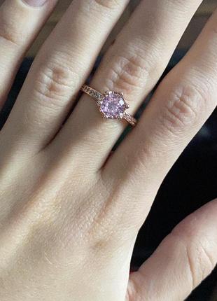 Кільце жіноче з срібла 925 проби, з прозорим цирконієм