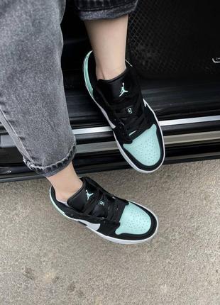 Кросівки жіночі nike air jordan 1 retro low light mint2 фото