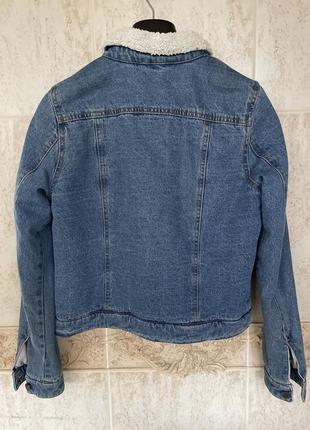 Вклрочена утеплена куртка джинсова3 фото