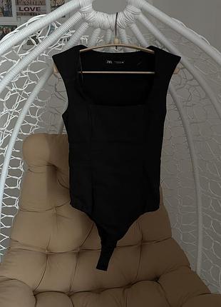Вишуканий боді zara