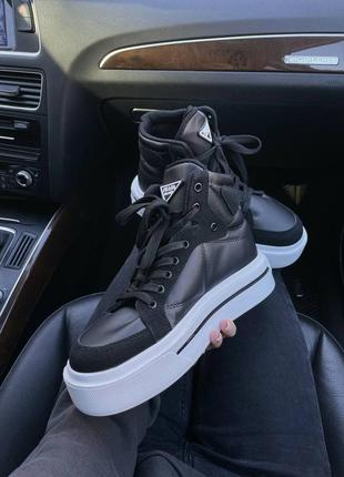 Жіночі кросівки prada re-nylon black/white high2 фото