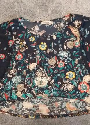 Футболка яскрава