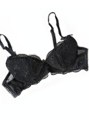 Гарний мереживний бюстгальтер push-up belle femme.