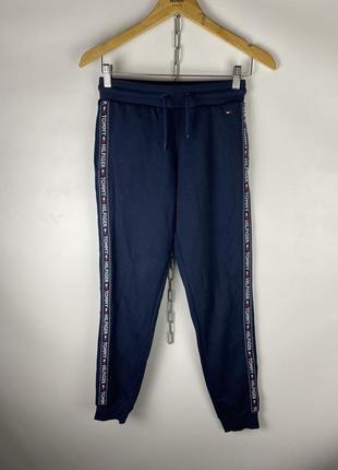 Спортивные штаны tommy hilfiger с лампасами