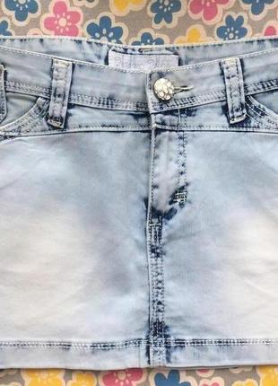 Стильная джинсовая мини юбка1 фото