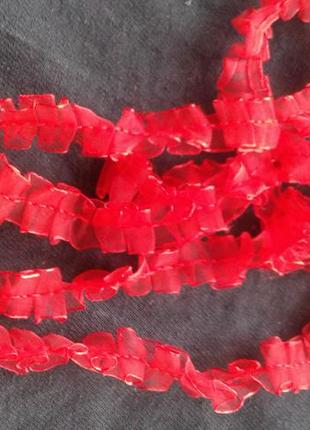 Декоративна капронова червона стрічка-рюш 1,8 см нюанс2 фото