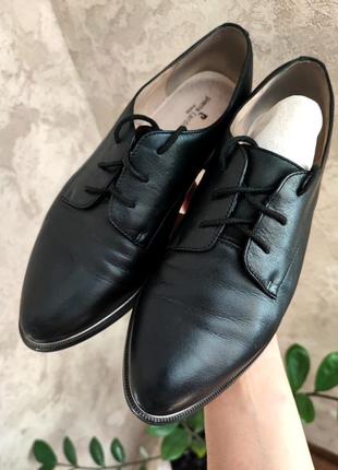 Туфли лоферы кожаные