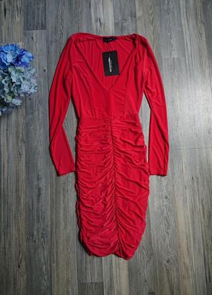 Красиве червоне плаття по фігурі з драпіруванням і довгим рукавом р. s/xs7 фото