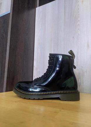 Dr. martens - шкіряні лакові черевики