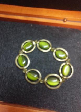 Браслет зеленого скла