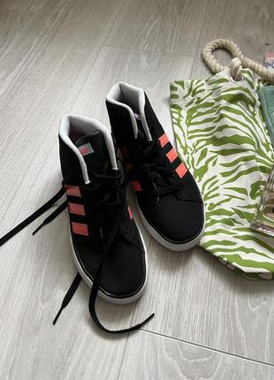 Красивые кеды adidas2 фото