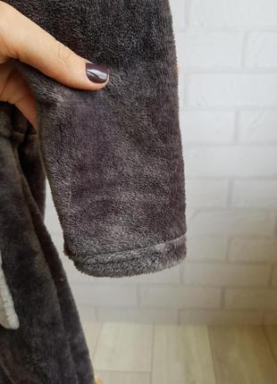 Серый банный халат фирмы george  на 18/24 месяцев5 фото