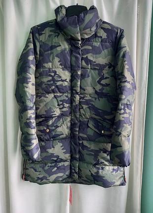 Куртка в стилі мілітарі