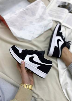 Чоловічі кросівки nike air jordan retro 1 low black white (замша)