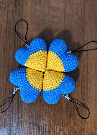 Патриотические брелки, игрушки.