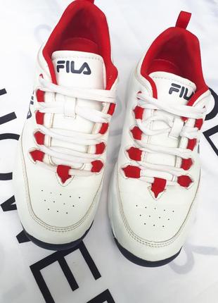 Стильні жіночі білі кросівки fila\оригинал\р.392 фото