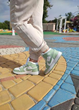 Nike air jordan 1 mid green white5 фото