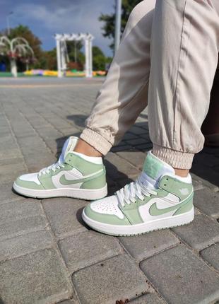 Nike air jordan 1 mid green white3 фото