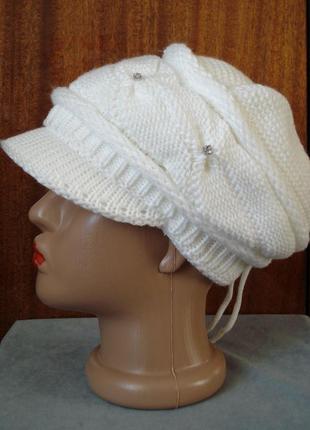 Зимова кепка з коротким козирком