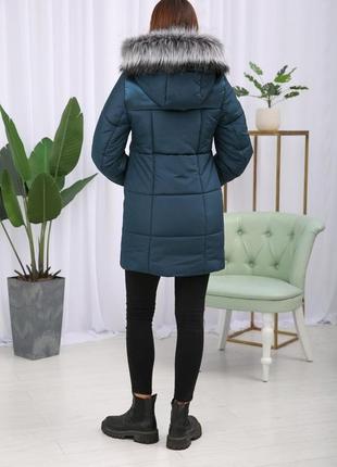 Короткая фабричная зимняя женская куртка с манжетами. бесплатная доставка4 фото