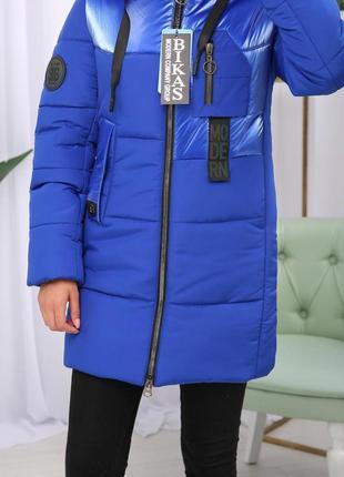 Зимняя фабричная женская короткая куртка с манжетами. бесплатная доставка4 фото
