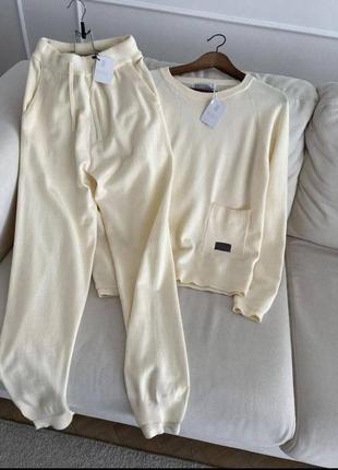 Костюм з ангори