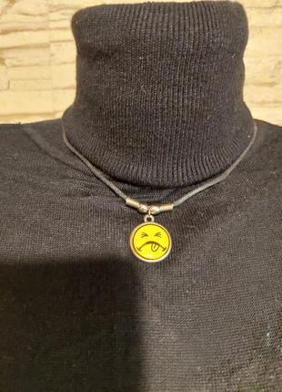 Смайлик на шнурке