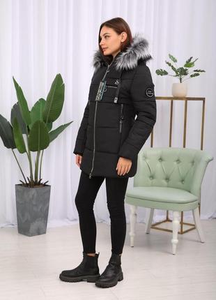 Черная зимняя теплая женская короткая куртка на тинсулейте. бесплатная доставка5 фото