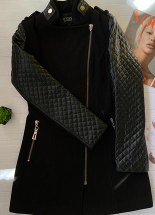 Стильне пальто