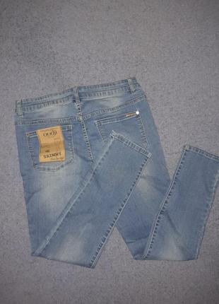 Стильныеі жіночі джинси2 фото