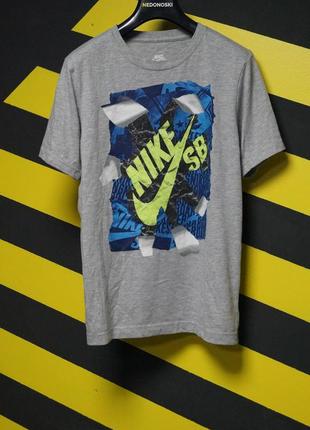 Футболка з принтом логотипу