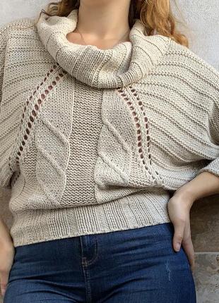 В’язаний светр з горловиною летюча мишша