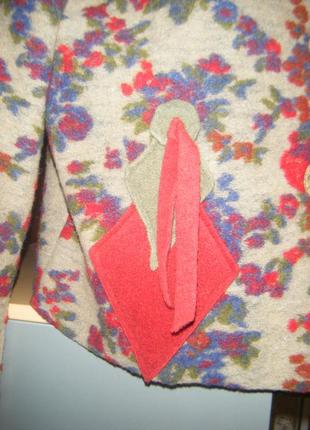 Яркий пиджак из вяленной шерсти, размер l6 фото