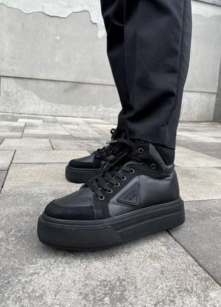 Жіночі кросівки prada re-nylon black