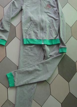 Спортивний костюм новий
