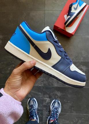 Жіночі кросівки nike air jordan retro 1 low blue white v2