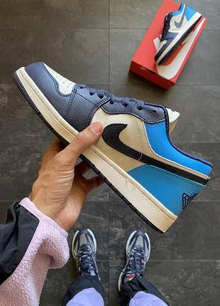 Чоловічі кросівки nike air White jordan retro 1 low blue white v25 фото
