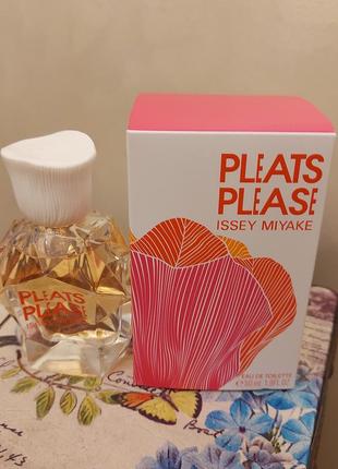 Issey miyake pleats please