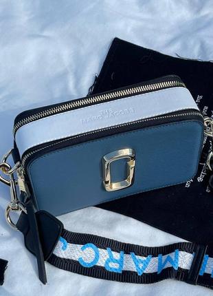 The marc jacobs snapshot blue white logo популярная сумочка марк джейкобс блакитна синя женская стильная сумка синяя голубая с ремешком скидка2 фото