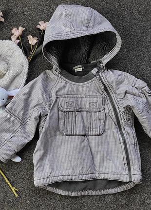 Утепленная куртка анорак с капюшоном на осень от h&m 9-12 мес.